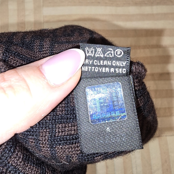 Fendi wool hat. Size S - Picture 7 of 16